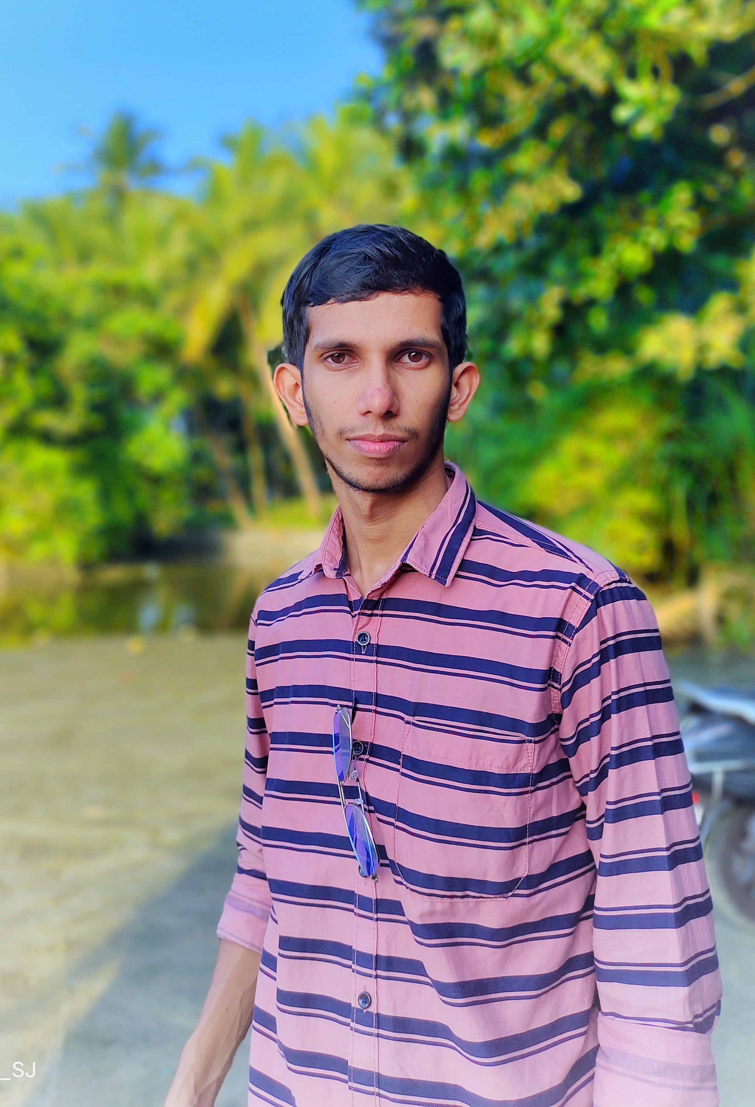 sisindri singamsetti